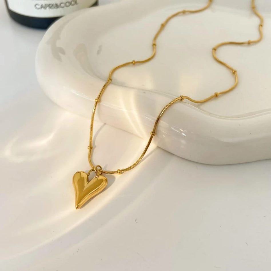 Elegant heart pendant necklace with beaded chain detail | Rivaalane jewellery
