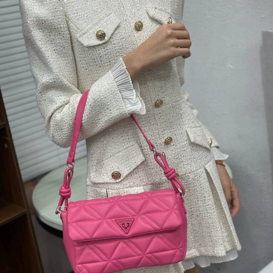 Rivaalane quilted shoulder bag for women