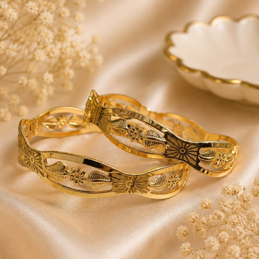 Pack of 2 Carved Pattern Metal Bangles for Women