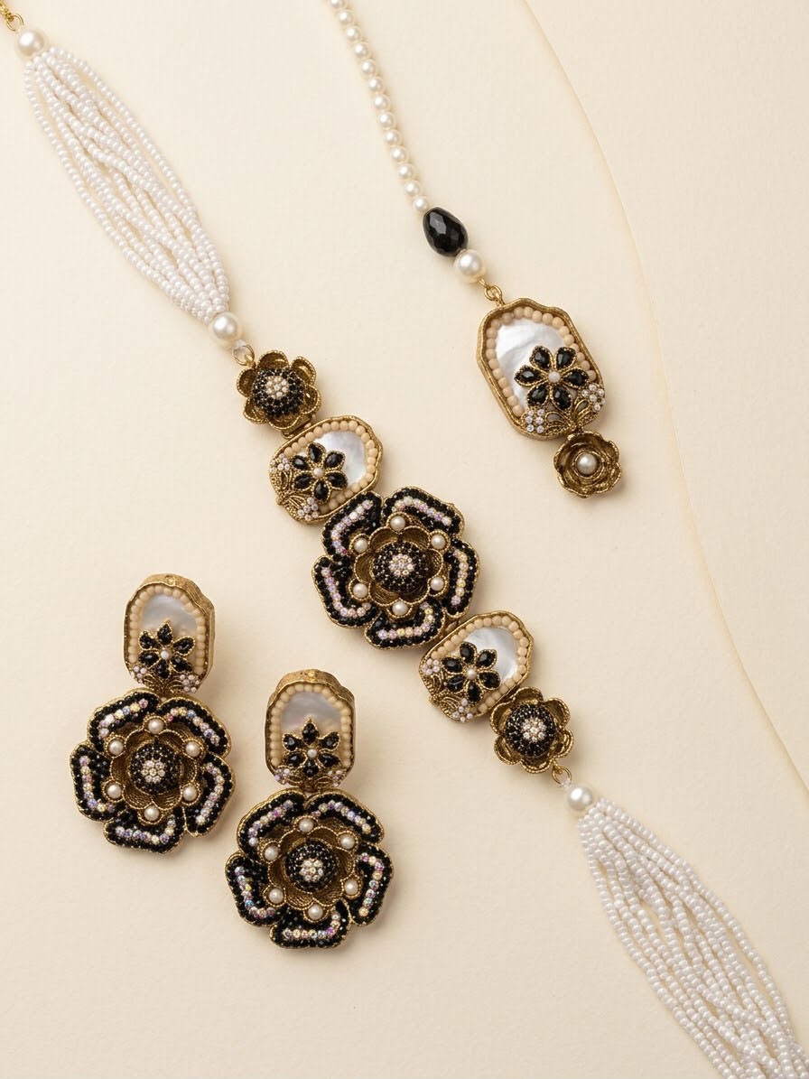 Rivaalane Manjus Hand-Embroidered Pearl Choker Set with Maang Tikka