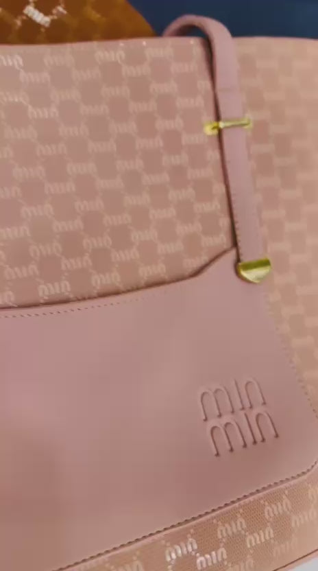 Rivaalane stylish tote handbag with tassel charm